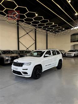 جیپ گراند شیرۆکی